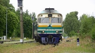 Дизель-поезд ДР1А-241 прибываеть на ст. Лийва / DR1A-241 arriving to Liiva station