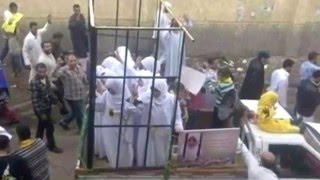 Зверское издевательство террористической группировки ИГИЛ над женщинами и девушками. Правда о ИГИЛ.