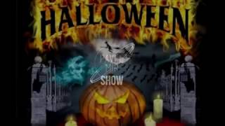 Шоу мыльных пузырей на праздновании Хеллоуина