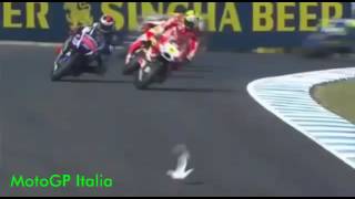 Compilation Motogp crash Andrea Iannone - Jorge Lorenzo feat. Abatantuono