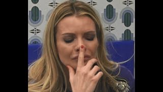 “7 anni della mia vita…”. GF Vip, Licia Nunez crolla davanti a tutti. E finisce...