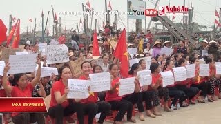 Giáo dân phản đối ‘đấu tố’ linh mục