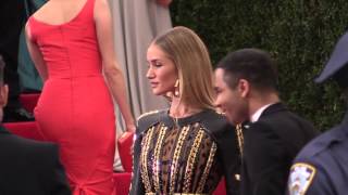 Rosie Huntington-Whiteley at Met Gala 2014