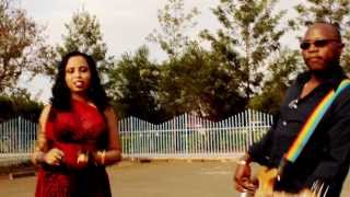 Hodan Africa Dhela Dhela Official Music Video 2013 @ Mali Entertainment and Somali Production.