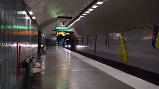 Tunnelbana Stockholm: Ein- und Ausfahrten - Aspudden/Rådhuset