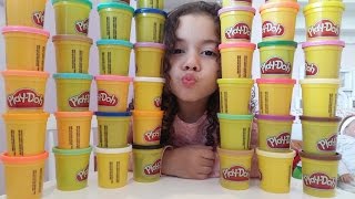 Comprei 50 potes de massinha Play Doh para a festa!