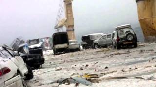 Корабль с машинами попал в 12 бальный шторм