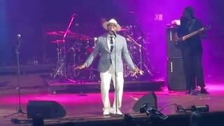 Najee ft. Special Guest Eric Roberson - "Picture Perfect" (LIVE)