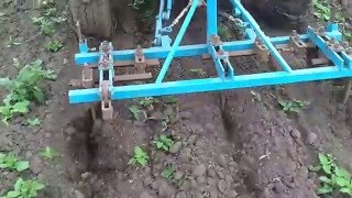 Прополка междурядий картофеля самодельным культиватором