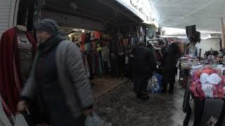 Цыгане отжигают на базаре на старый новый год