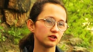 Девушка-птица. Девушка имитирует голоса 200 птиц