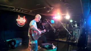 Paul Strummer with Mark Gill Long Time Coming original song Horseshoe Wellingborough July 2015