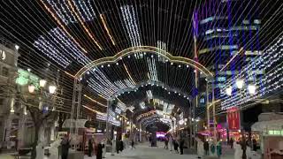 В Челябинске на Кировке открыли светомузыкальный тоннель