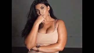 LAtecia thomas plus size model