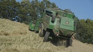 Moisson de l'extrême 17 DEVERS DE OUF Moissonneuse batteuse John Deere 2254