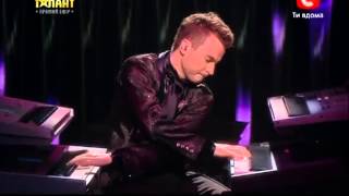 Олег Переверзев - Пианист виртуоз  [04.05.13]