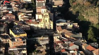 Terremoto dell'Etna, in volo con i carabinieri sopra i paesi danneggiati