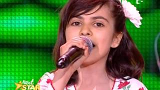Daniela Rizea, 10 ani, din Poroschia, Teleorman, canta muzica populara