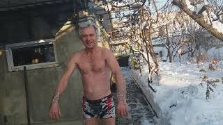 Всех Старым Новым Годом! / Валера с Малышом мордою в снег./