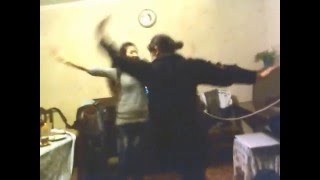 chveni qartveli gogoebi tan cekvaven tan gadaoben