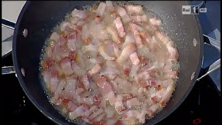 Strozzapreti con pancetta croccante e crema di formaggio - La Prova del Cuoco 14/10/2015