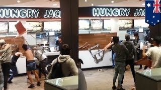 Массовая драка подростков в ресторане быстрого питания в Перте