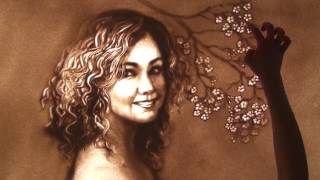 Портрет нарисованный песком. Sand Art. Песочная анимация. Катерина Барсукова.