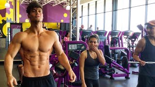 7 COISAS QUE AS GAROTAS GOSTAM NOS GAROTOS