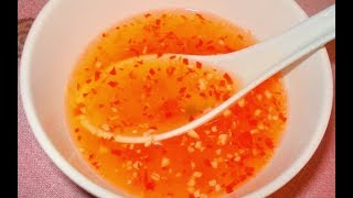 Trish Vlog 12 || making Vietnamese dipping fish sauce in a measurement cup (làm nước mắm chua ngọt)