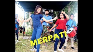 Lagu DUDA diiringi KECIMOL "MERPATI" dengan Dancernya yg cantik jelita