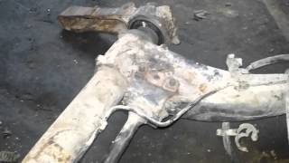 Renault Megane Coupe 1996 - замена  лонжеронов + ремонт заднего моста. Часть2