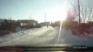 дЕВКА В ДЕРЕВНЕ
