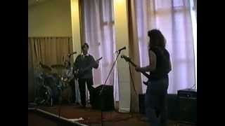 Bassist at the wrong gig