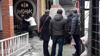 Драка на рынке  “Юмовила “ в Мариуполе на Старый Новый год