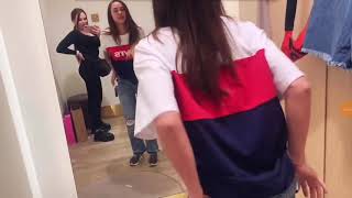 Михалина спалила жопу и грудь подруги !