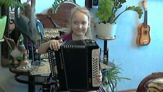 Маленькой елочке холодно зимой. Уроки игры на гармони для детей.