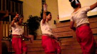 Classic Dance Khmer neary cher chour 2010
