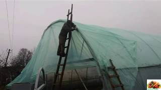 Натяжка пленки на арочной теплице! (Часть №2) Drawing of a film on an arched greenhouse