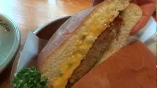 【喫茶店】コメダ珈琲　ハンバーガーとカフェオレ