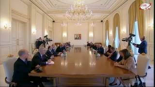 Президент Азербайджана принял группу участников V Всемирного конгресса новостных агентств