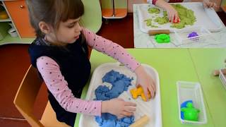 Игры с кинетическим песком в детском саду