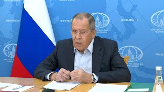 Лавров заявил о попытках западных стран начать гонку вакцин