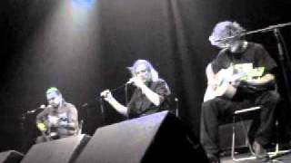Αγγελάκας 3 live στο Fuzz Club - Η Αγάπη Ορμάει Μπροστά (30-1-2011)