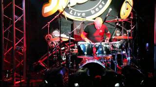Chris Slade - Drums Solo