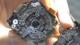 При включении объектив открывается и закрывается. Фотокамера Samsung ST60